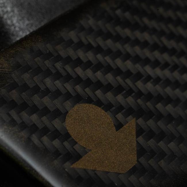 Detail logo cerakote shop Custom crosse carbone sur mesure Feinwerkbau P58
